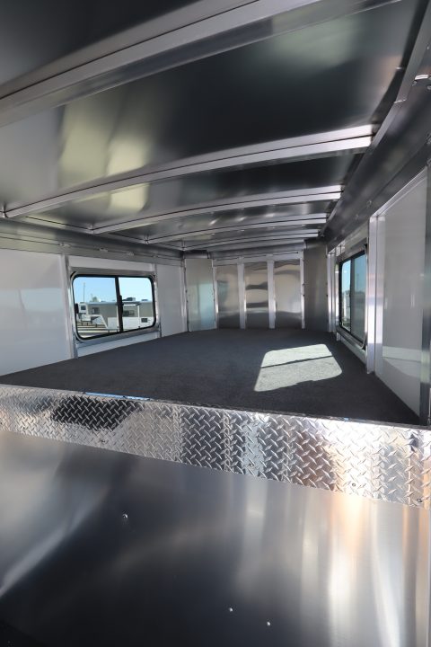 New 2027 Sundowner 20' Stock/Combo 3HR GN Horse Trailer