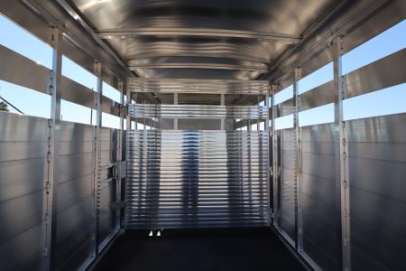 New 2027 Sundowner 20' Stock/Combo 3HR GN Horse Trailer
