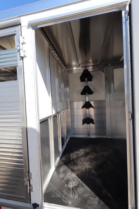 New 2027 Sundowner 20' Stock/Combo 3HR GN Horse Trailer