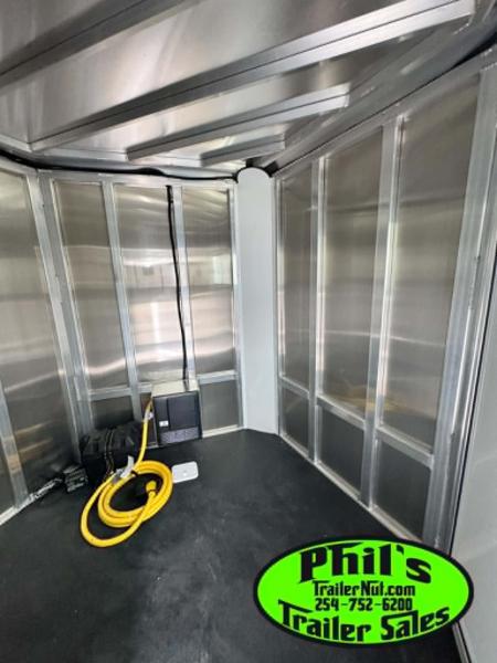 New Frontier Trailers 8 PEN LOW PRO LIVE STOCK TRAILER WITH AC Stock / Stock Combo Trailer