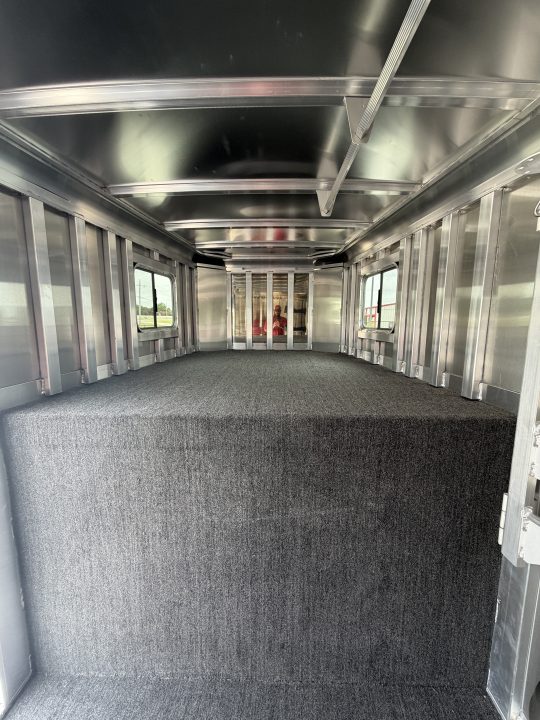 New 2026 Featherlite 6 Horse Gooseneck Horse Trailer
