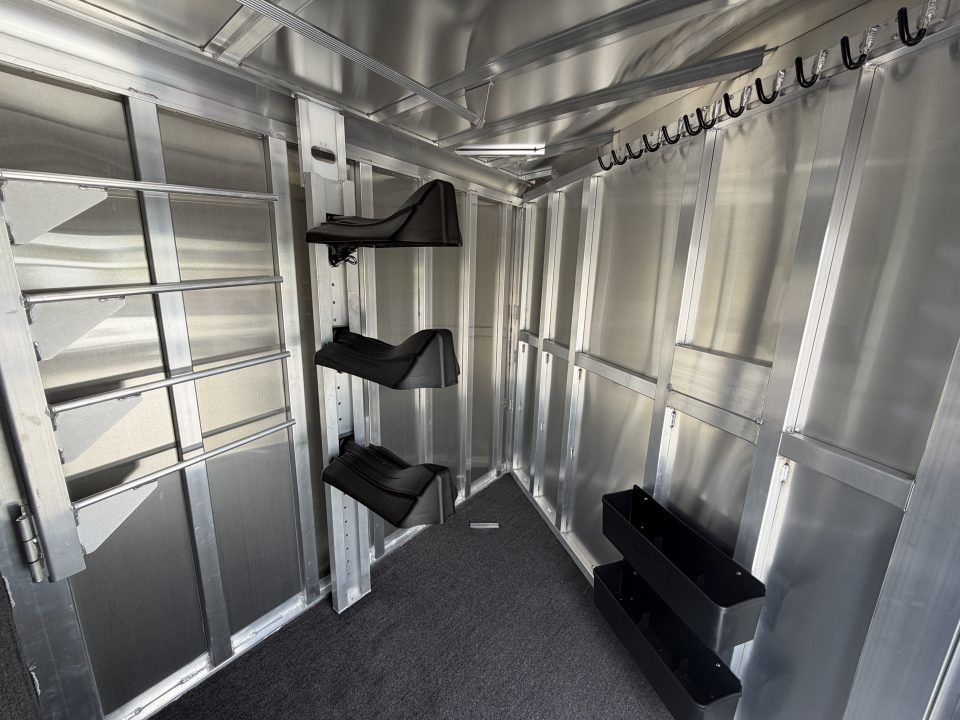 New 2026 Featherlite 6 Horse Gooseneck Horse Trailer