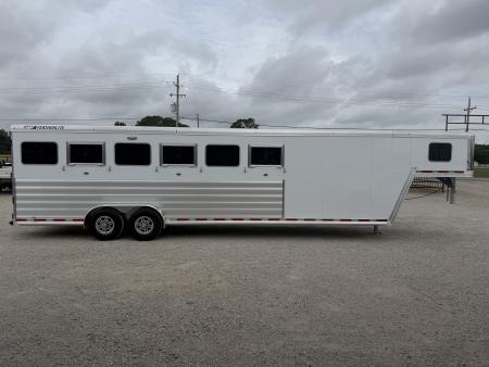 New 2026 Featherlite 6 Horse Gooseneck Horse Trailer