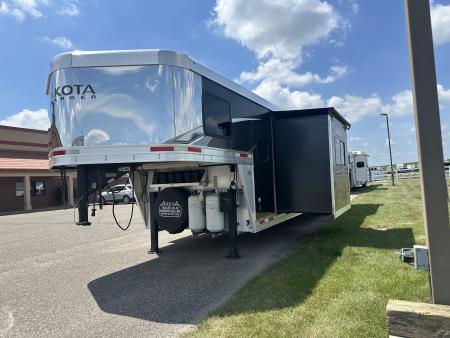 Used 2023 Lakota 3H 14' LQ Horse Trailer