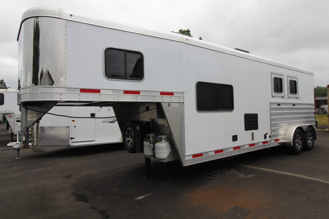Used 2022 Exiss Escape 7210 - 10 ft short wall LQ - 2 Horse Trailer