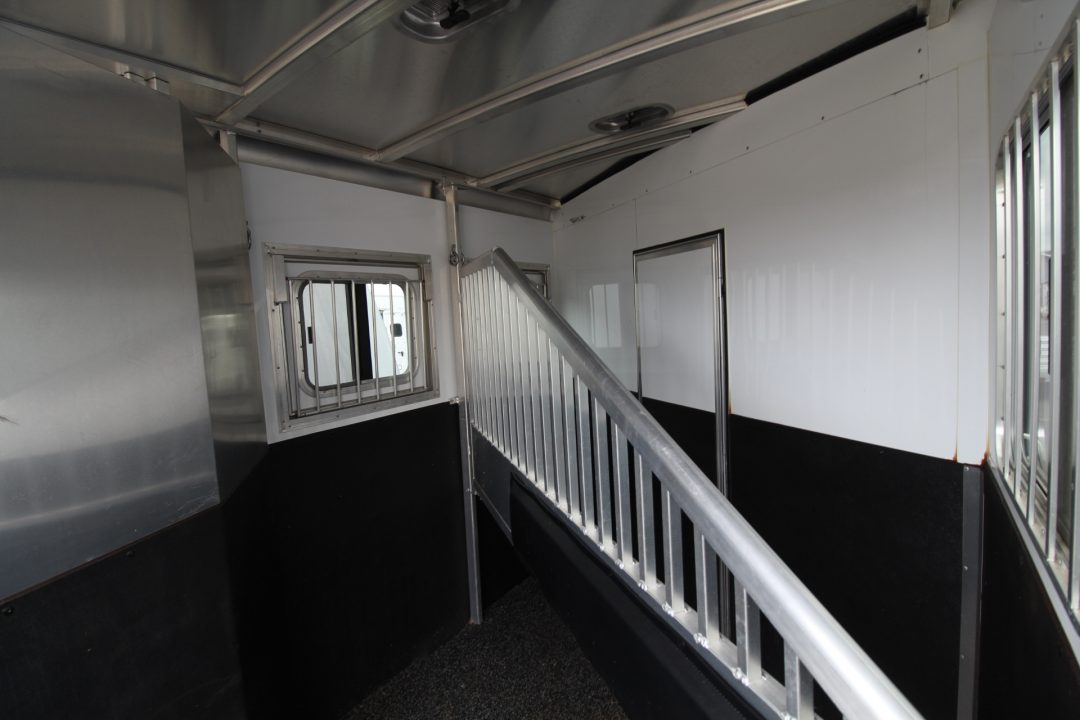 Used 2022 Exiss Escape 7210 - 10 ft short wall LQ - 2 Horse Trailer