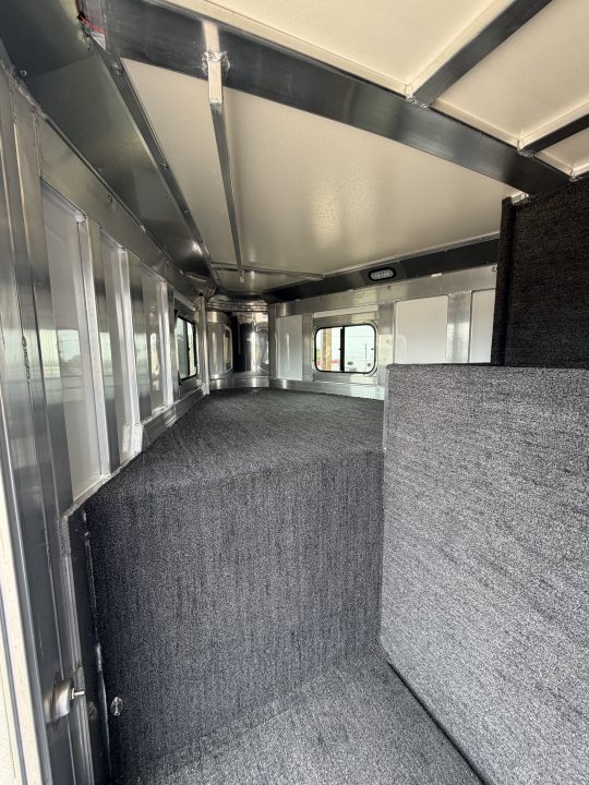 New 2027 Hart Trailer SOLUTION Horse Trailer