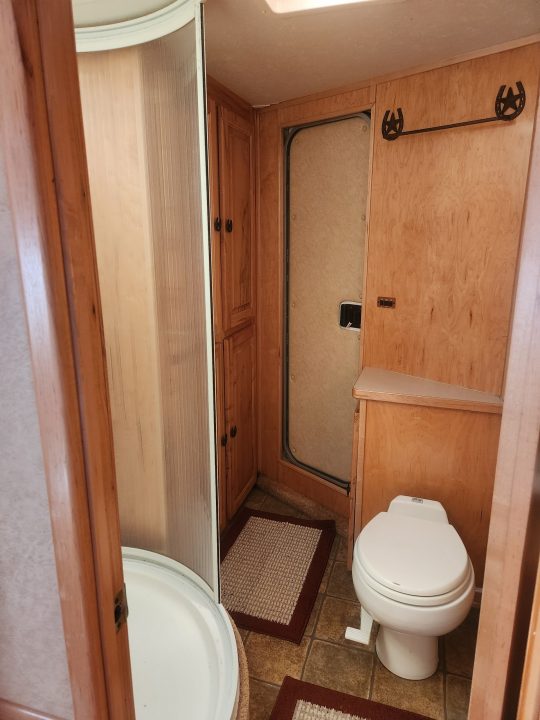 Used 2003 Exiss Trailers SS314 LQ 3 Horse Horse Trailer