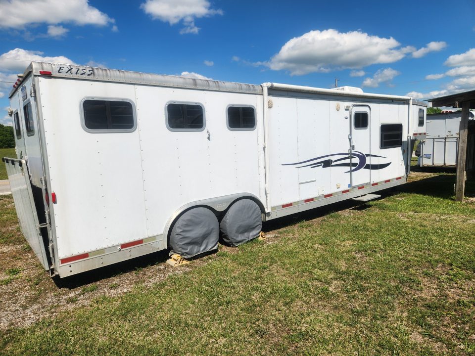 Used 2003 Exiss Trailers SS314 LQ 3 Horse Horse Trailer