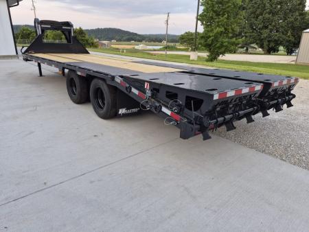 New Hillcrest 20'+5' Gooseneck 2-10k axles, spare