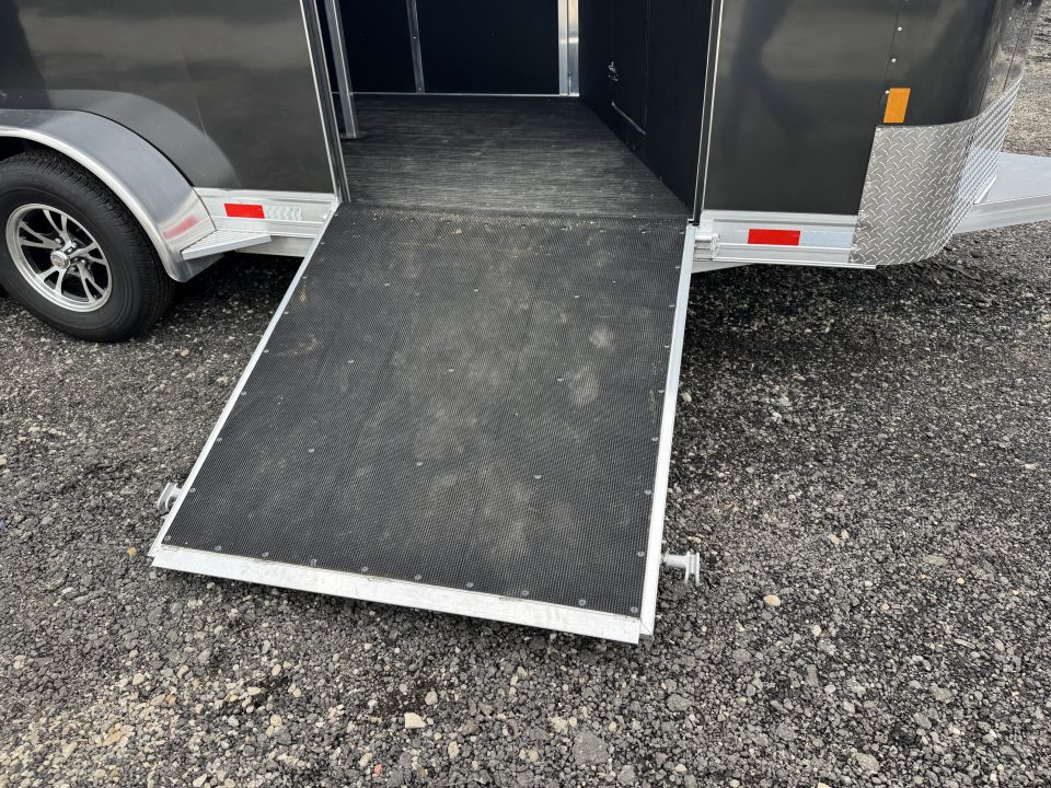 New 2026 Bar-M Trailers SS-21-SR Horse Trailer