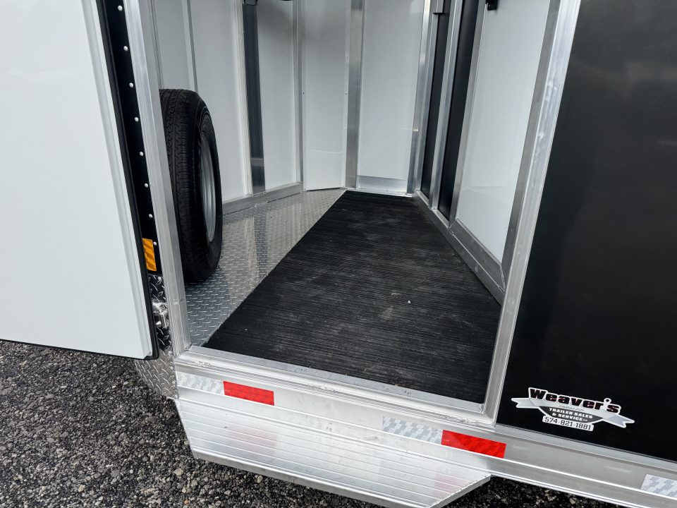 New 2026 Bar-M Trailers SS-21-SR Horse Trailer