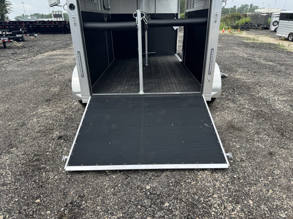 New 2026 Bar-M Trailers SS-21-SR Horse Trailer