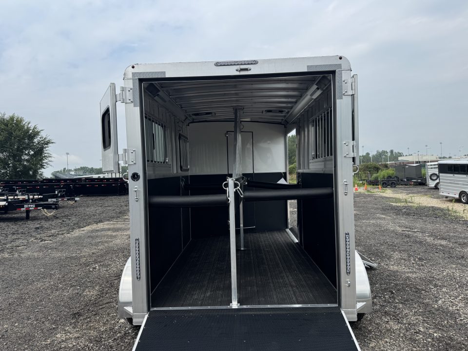 New 2026 Bar-M Trailers SS-21-SR Horse Trailer