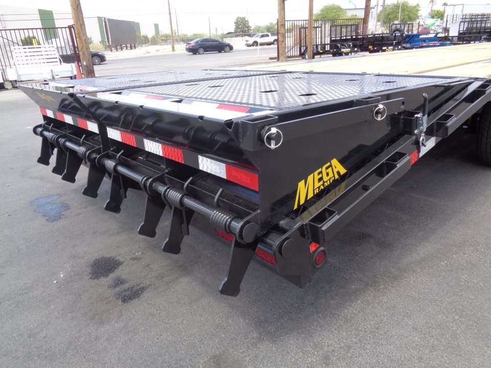New 2027 Big Tex Trailer * 14GN-33D5A * 33ft Single Wheel Tandem Axle Gooseneck Trailer W/ Mega Ramps