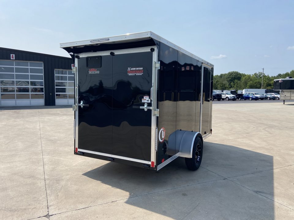 New United UJ-6X12 Enclosed Trailer