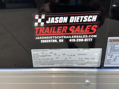 New United UJ-6X12 Enclosed Trailer