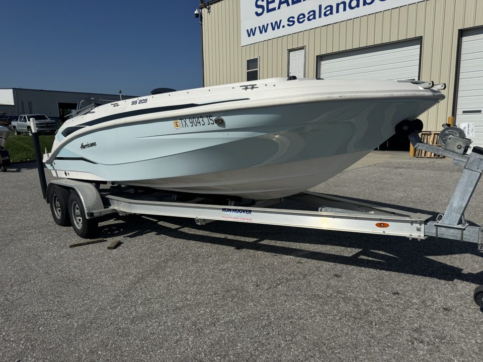 Used 2021 Hurricane Boats 205 SS Deck Boat