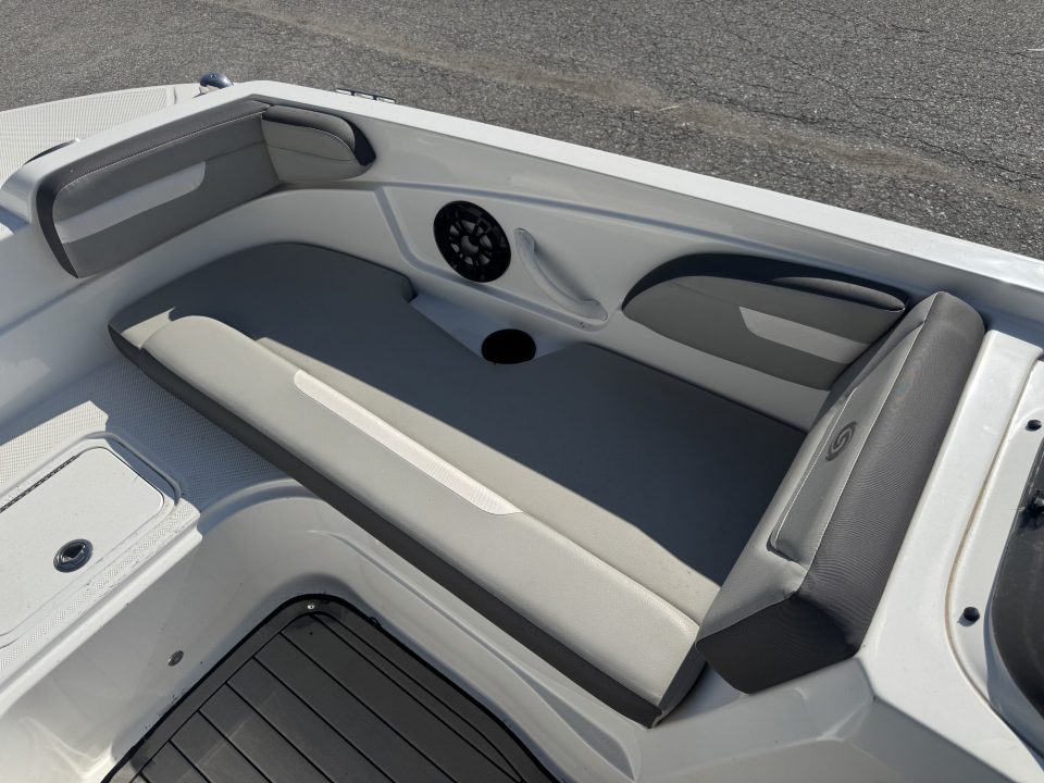 Used 2021 Hurricane Boats 205 SS Deck Boat