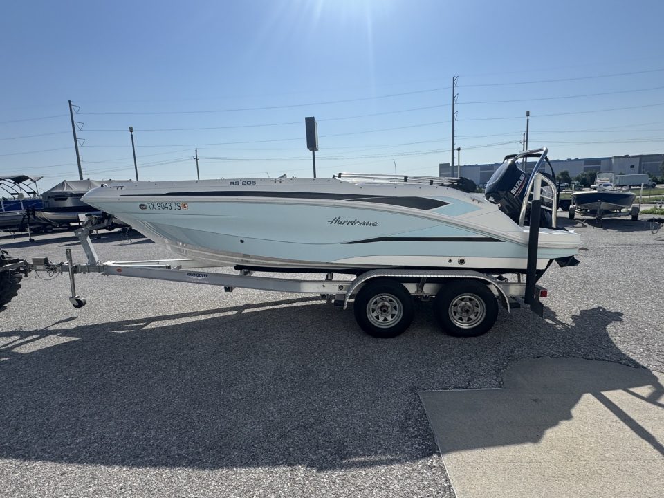 Used 2021 Hurricane Boats 205 SS Deck Boat