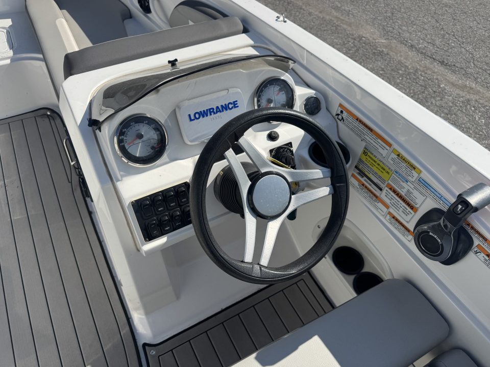 Used 2021 Hurricane Boats 205 SS Deck Boat