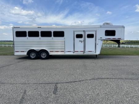 Used 2020 Logan Coach 4H GN RIOT Horse Trailer