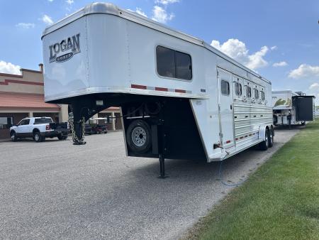Used 2020 Logan Coach 4H GN RIOT Horse Trailer