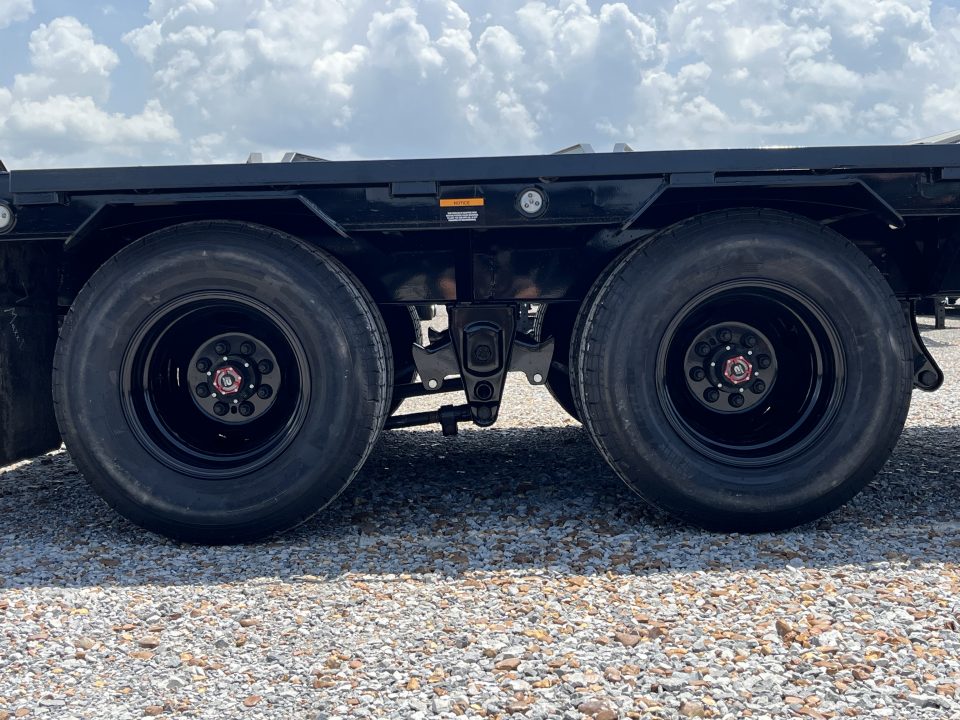 New 2027 MAXXD Gooseneck Flatbed Trailer | 102" x 25' 25K GVWR