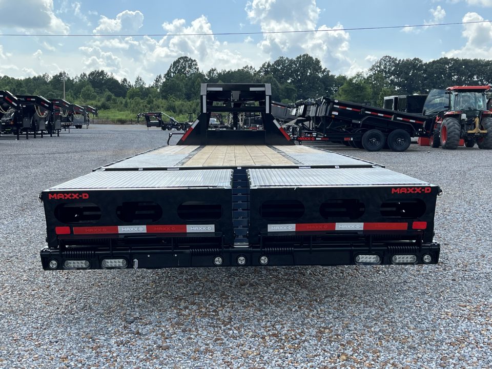 New 2027 MAXX-D 102"X25' 25K Gooseneck Flatbed Trailer