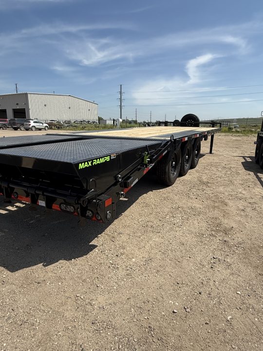 New 2027 Load Trail 25' Deckover Equipment Trailer