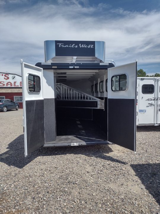 New 2027 Trails West Classic 4 Horse Trailer