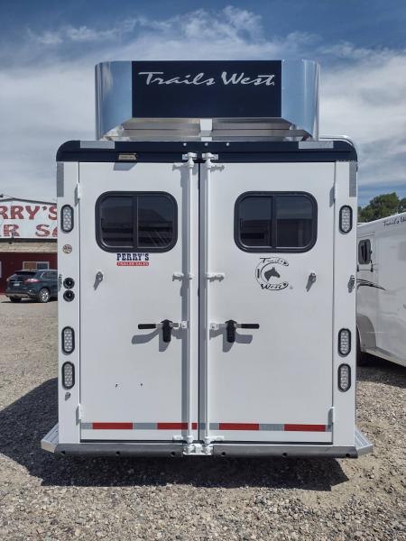 New 2027 Trails West Classic 4 Horse Trailer