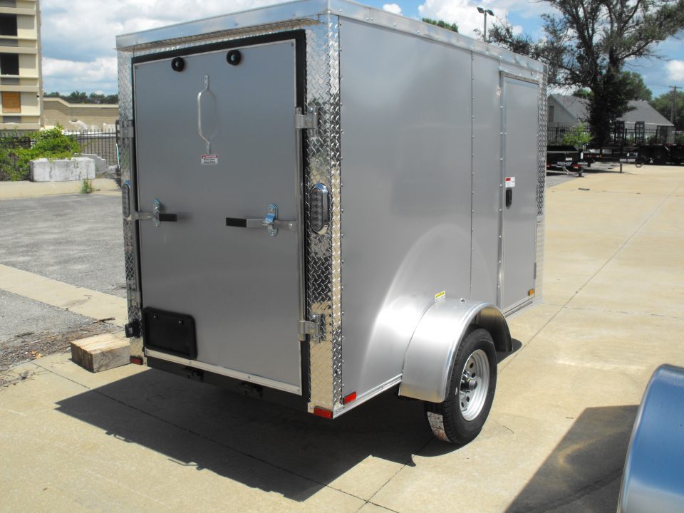 New Enclosed Trailer 4 X 8 Ramp Door 5' Int 080 Skin Silver Mist