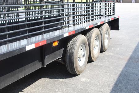Used 2022 Gooseneck Trailer MFG PIPE SIDE Stock / Stock Combo Trailer