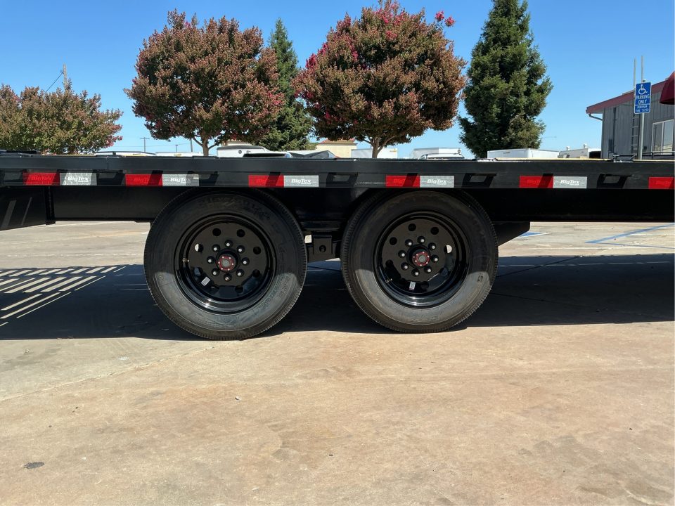 New 2027 Big Tex Trailers 16GN-25D5A-MR 7FT X 25FT 17.5K GVW Gooseneck Equipment Trailer