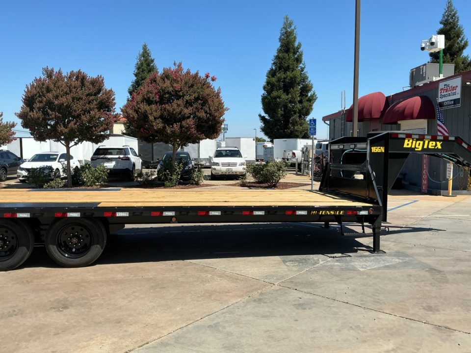 New 2027 Big Tex Trailers 16GN-25D5A-MR 7FT X 25FT 17.5K GVW Gooseneck Equipment Trailer