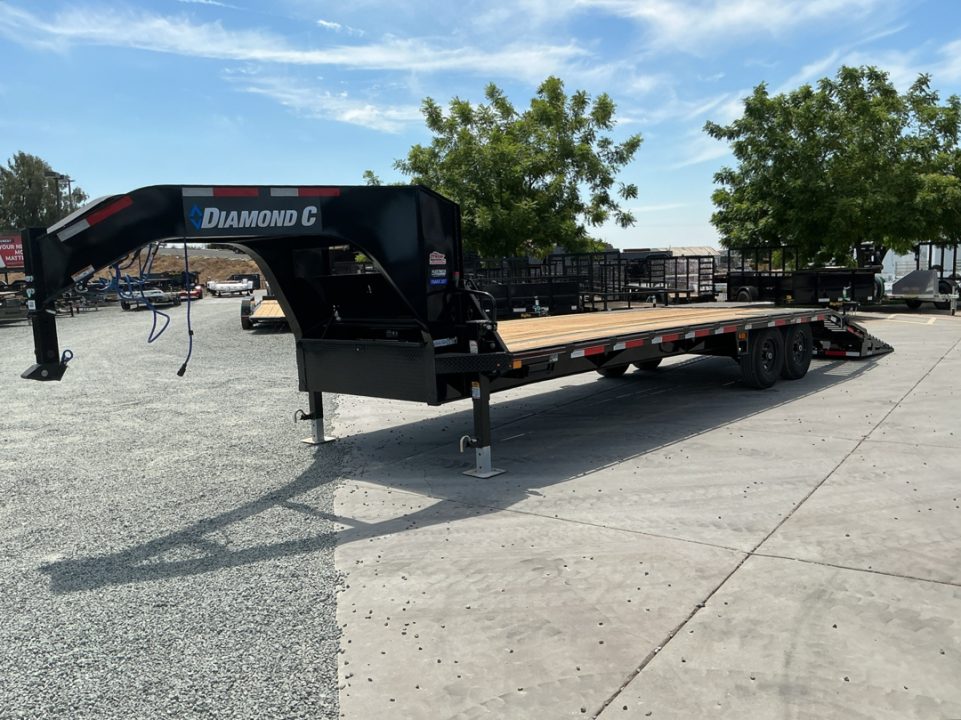 New 2026 Diamond C Trailers FMAX207L25X102MR 8.5FT X 25FT 15.5K GVW Gooseneck Equipment Trailer