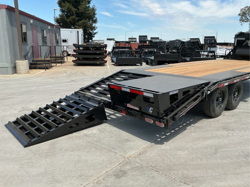 New 2026 Diamond C Trailers FMAX207L25X102MR 8.5FT X 25FT 15.5K GVW Gooseneck Equipment Trailer