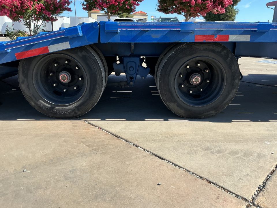 Used 2024 Diamond C Trailers FMAX216L38x102HDT 8.5FT x 38FT 40k GVW Equipment Trailer