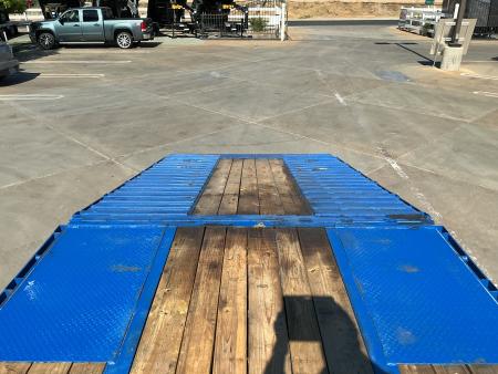 Used 2024 Diamond C Trailers FMAX216L38x102HDT 8.5FT x 38FT 40k GVW Equipment Trailer