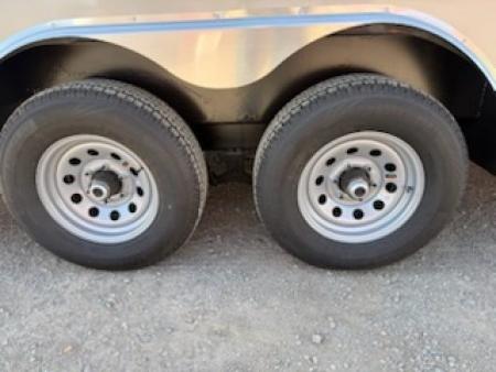 New 2027 Wells Cargo 8.5X20Fast Trac Enclosed V-Nose Cargo
