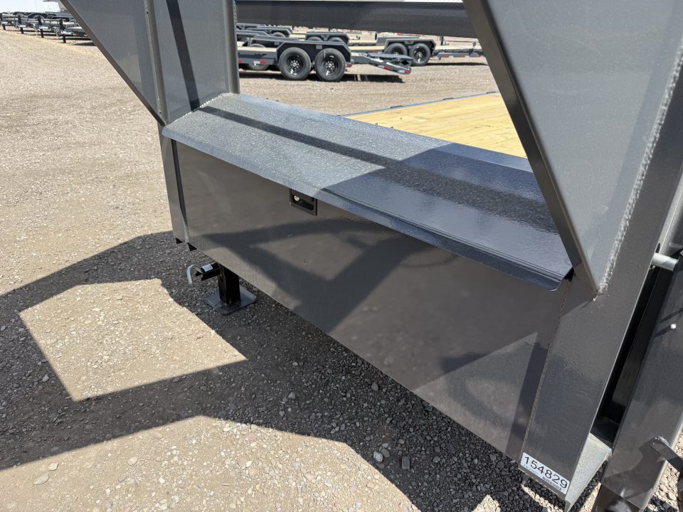 New 2026 Lamar 24' Deckover Gooseneck Trailer 14K
