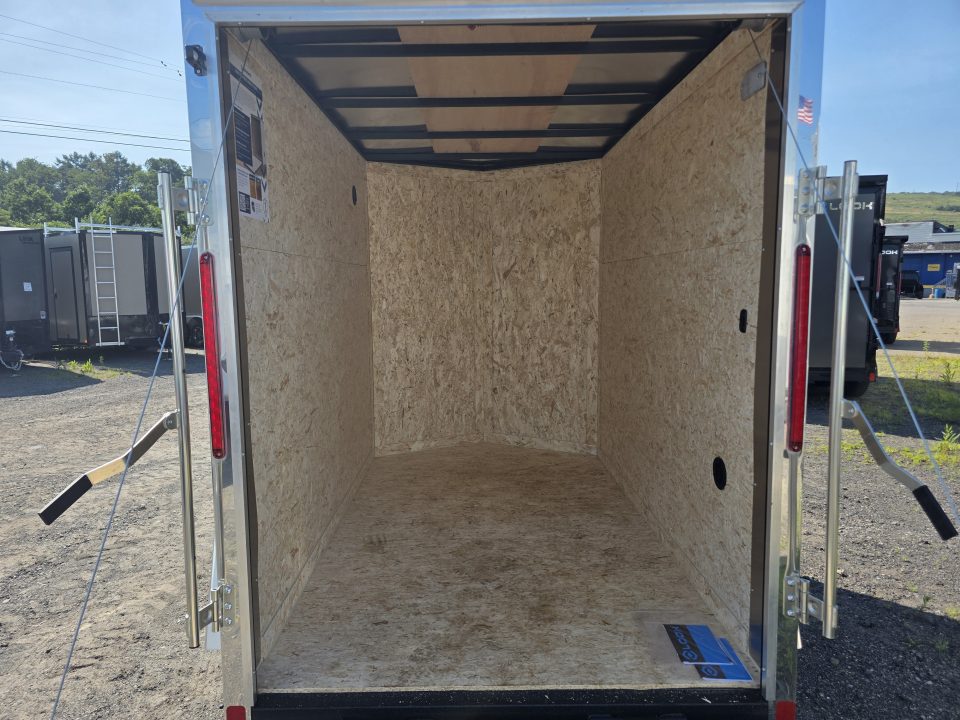New 2027 Look Trailers ST DLX 5X8 - RAMP DOOR Cargo / Enclosed Trailer