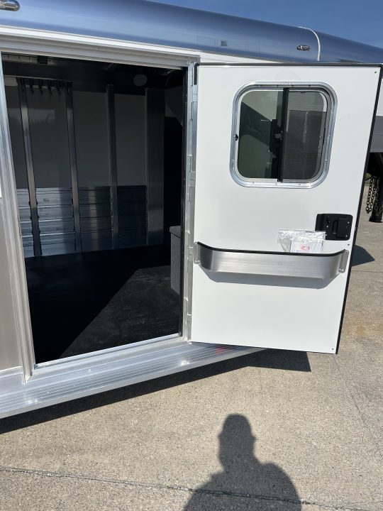 New 2026 4-Star Trailers 7'6"x22' 8 Pen ShowStock Trailer