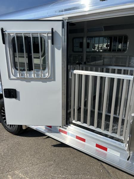 New 2026 4-Star Trailers 7'6"x22' 8 Pen ShowStock Trailer