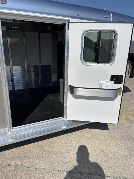 New 2026 4-Star Trailers 7'6"x22' 8 Pen ShowStock Trailer