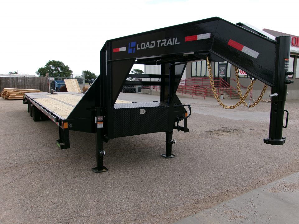New 2026 Load Trail 32' GN Flatbed w/ Max Ramps & 12k axles, 25.9k