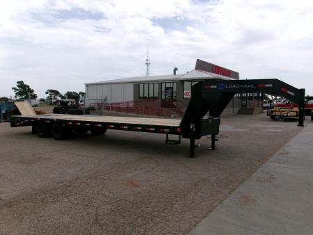 New 2026 Load Trail 32' GN Flatbed w/ Max Ramps & 12k axles, 25.9k