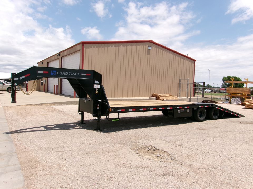 New 2026 Load Trail 32' GN Flatbed w/ 12' Hydraulic Dovetail 24k