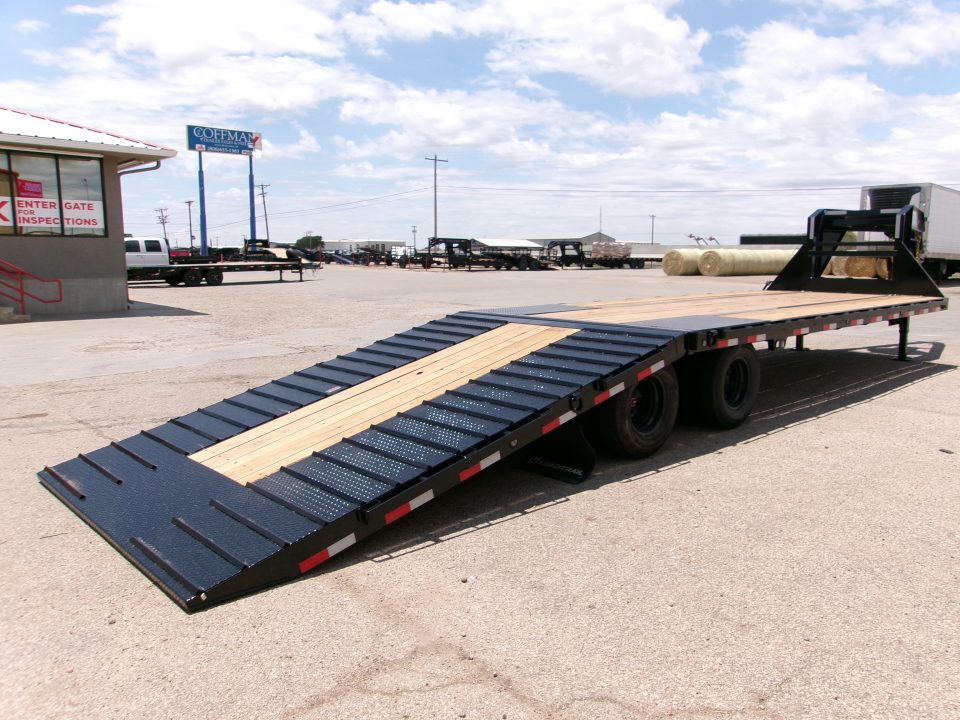 New 2026 Load Trail 32' GN Flatbed w/ 12' Hydraulic Dovetail 24k
